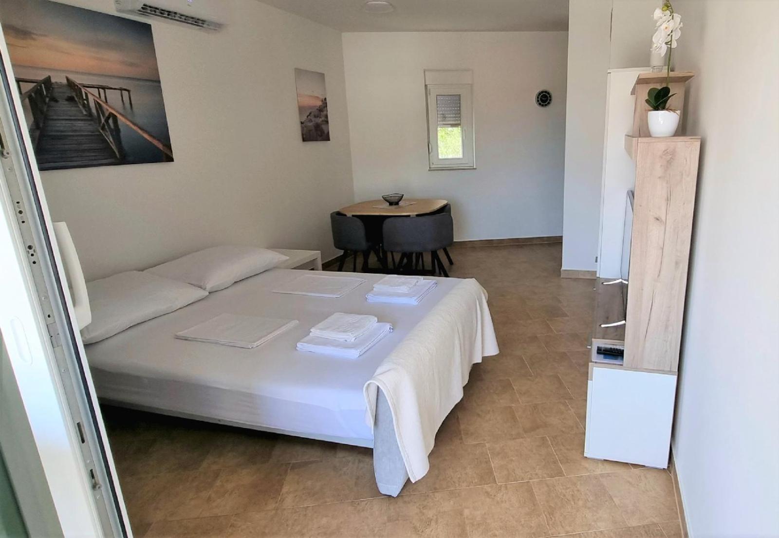 Apartmani Sunce I More 普莱曼图拉 外观 照片